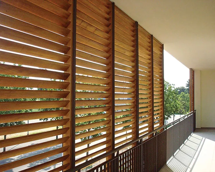 Progetto Esterno Frangisole listelli legno composito esterno