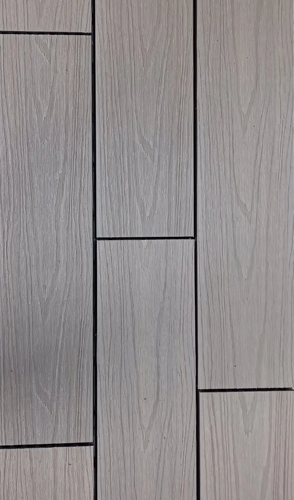 Giardini di Maggio Floor piastrella WPC coestruso 60x15 cm