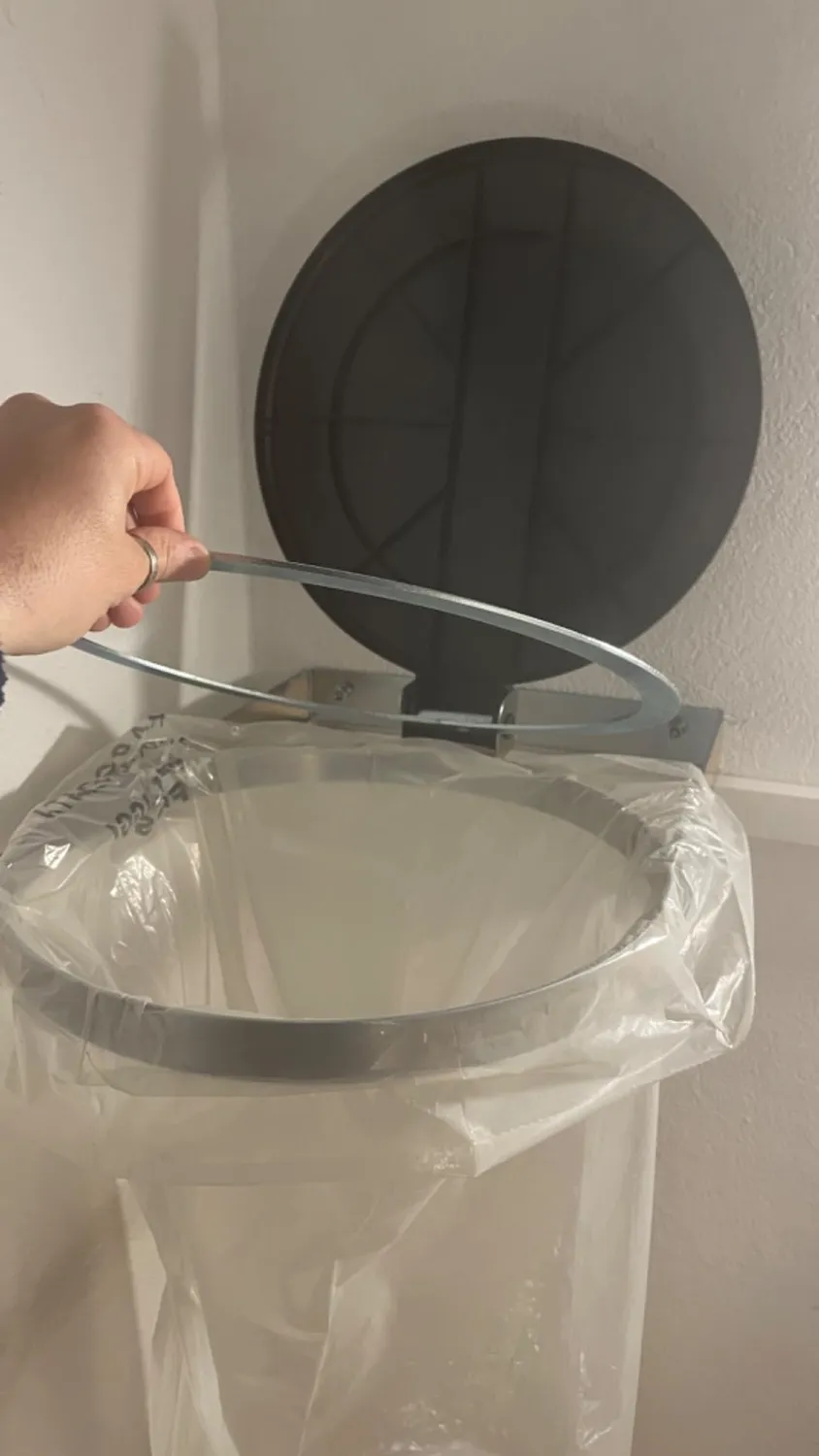 Quick Star 120L Portasacco a Parete Metallo Giallo
