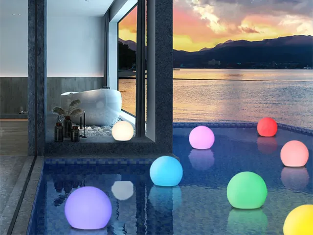 Giardini di Maggio sfere luminose solari LED set 2 pezzi D30