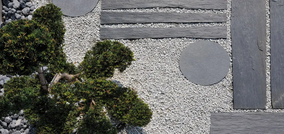 Progetto Esterno Crazy camminamento in pietra per esterni