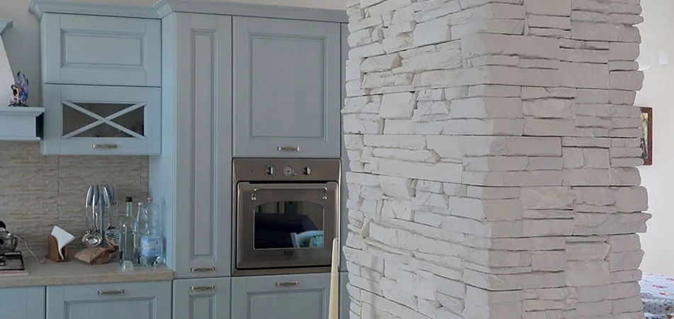 Progetto Esterno Sakar pavimento in pietra beige resistente