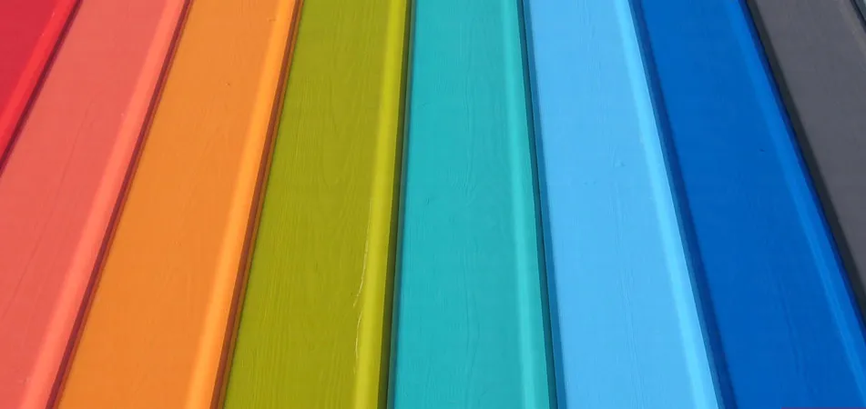 Progetto Esterno Listoni Multicolor rivestimento legno esterno