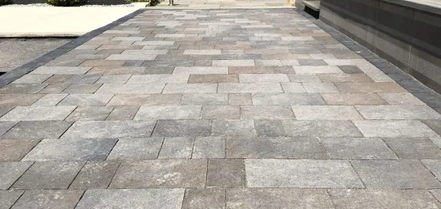 Progetto Esterno Basaltina pavimento urban moderno