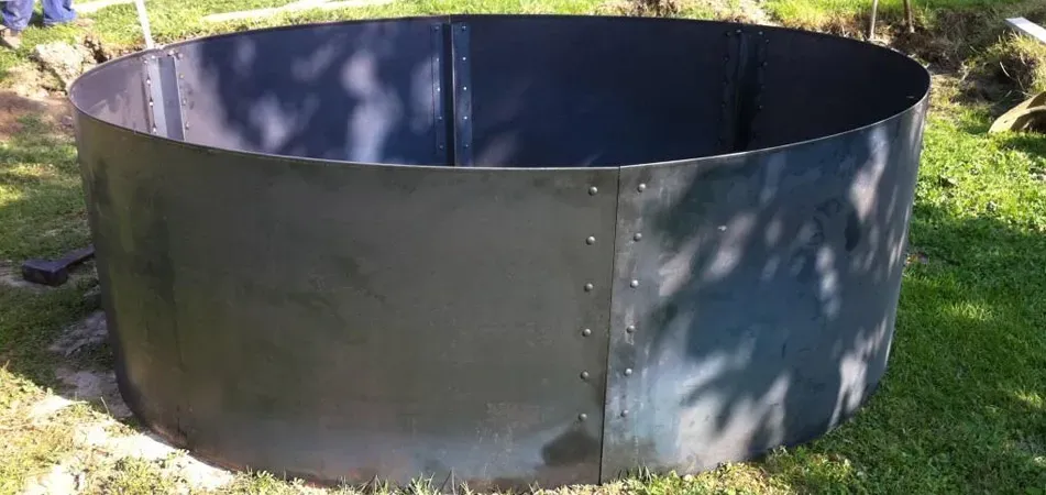 Progetto Esterno Corten vaso contenimento acciaio