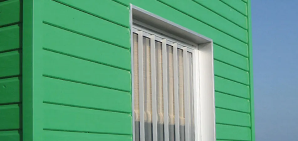 Progetto Esterno Listoni Multicolor rivestimento legno esterno