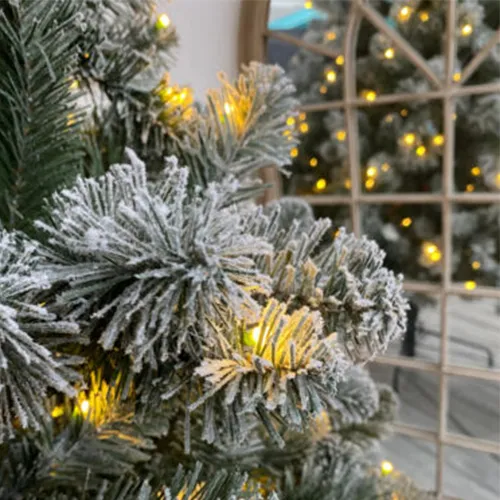 Giardini di Maggio Oxford Albero Natale Innevato 210 cm LED