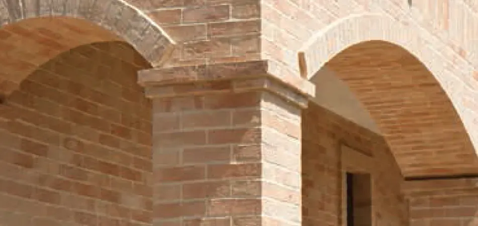 Progetto Esterno Antico rivestimento cotto da parete
