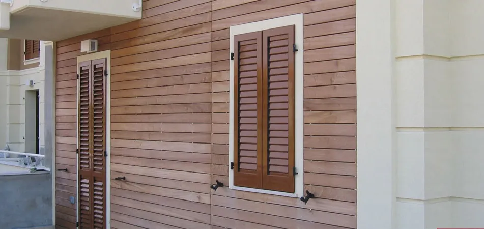 Progetto Esterno Listoni rivestimento legno parete ventilata